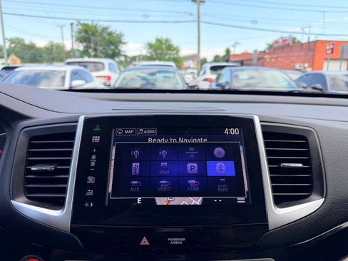 Used 2016 Honda Pilot Elite image 40