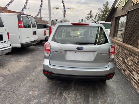 Used 2017 Subaru Forester 2.5i w/ Alloy Wheel Package image 3