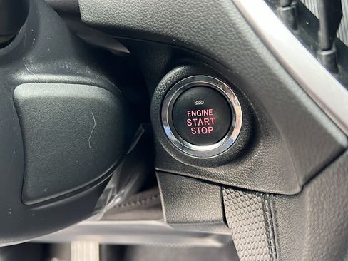 Used 2024 Subaru Forester Premium AWD/4WD image 17