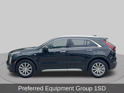 Used 2019 Cadillac XT4 Premium Luxury FWD image 2