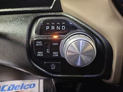 Used 2019 RAM 1500 Laramie AWD/4WD image 23