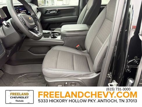 Used 2025 Chevrolet Suburban LS AWD/4WD image 22