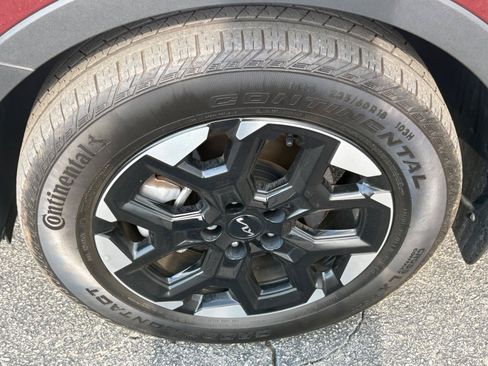 Used 2025 Kia Sorento S w/ Panoramic Sunroof Package FWD image 14
