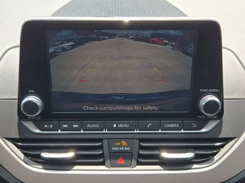 Used 2023 Nissan Altima 2.5 SR FWD image 17