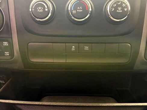 Used 2019 RAM 1500 Express w/ Express Value Package image 23