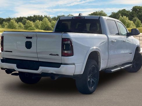Used 2022 RAM 1500 Laramie AWD/4WD image 9