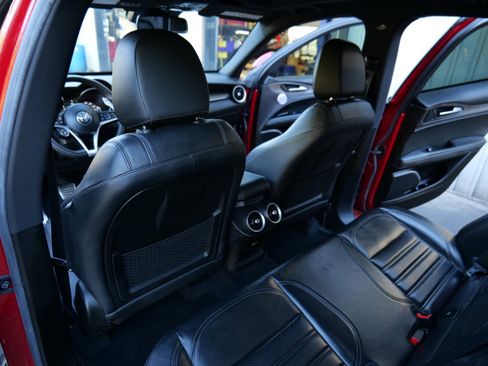 Used 2018 Alfa Romeo Stelvio Ti Sport image 49