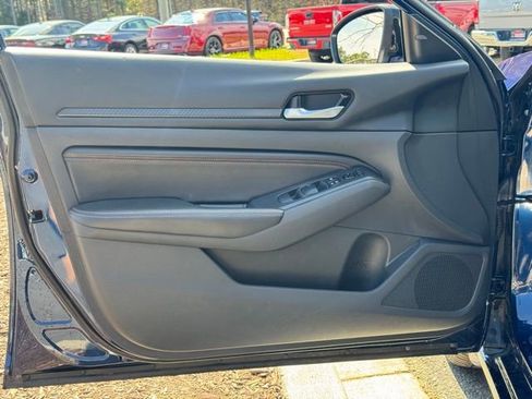 Used 2022 Nissan Altima 2.5 SR image 20