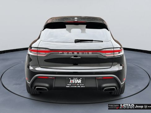 Used 2024 Porsche Macan AWD/4WD image 6