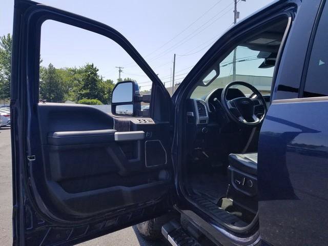 Used 2017 Ford F250 Lariat w/ Lariat Ultimate Package AWD/4WD image 9