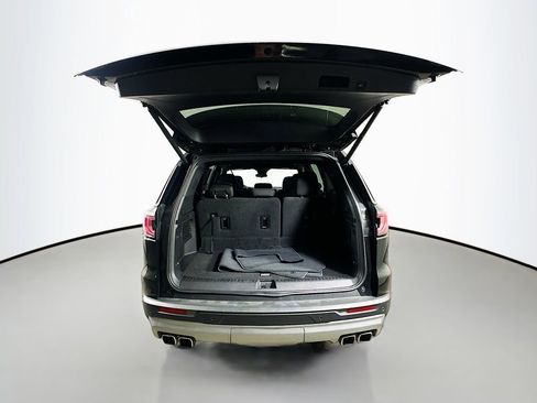 Used 2025 GMC Acadia Elevation image 36