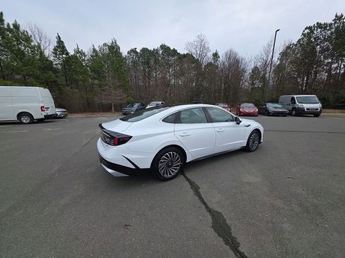 New 2026 Hyundai Sonata Limited FWD image 14