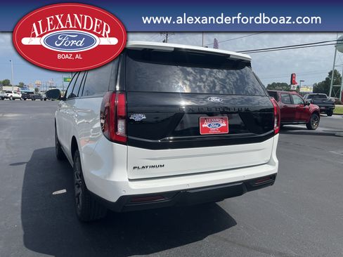 New 2027 Ford Expedition Platinum w/ Stealth Appearance Package AWD/4WD image 6
