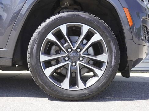 Used 2023 Jeep Grand Cherokee Overland w/ Adv Protech Group III AWD/4WD image 35