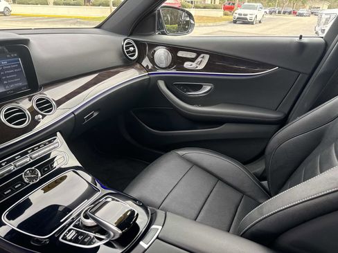 Used 2017 Mercedes-Benz E 300 image 22