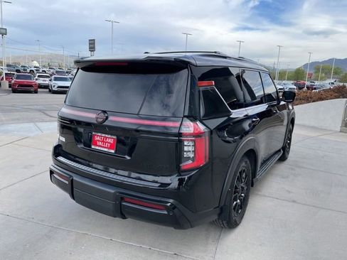 Used 2025 Nissan Armada PRO-4X w/ Pro-4X Premium Package AWD/4WD image 6
