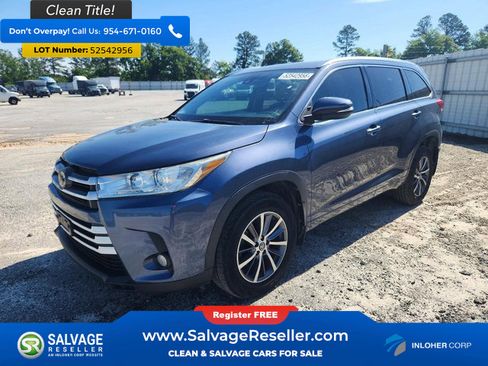 Used 2018 Toyota Highlander XLE FWD image 1