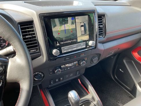 Used 2023 Nissan Frontier PRO-4X w/ Pro-4X Premium Package AWD/4WD image 15