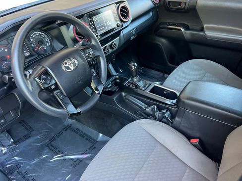 Used 2022 Toyota Tacoma SR RWD image 10