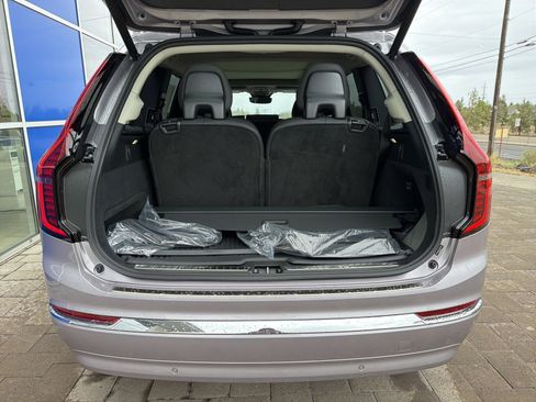 New 2026 Volvo XC90 T8 Ultra w/ Protection Package AWD/4WD image 9