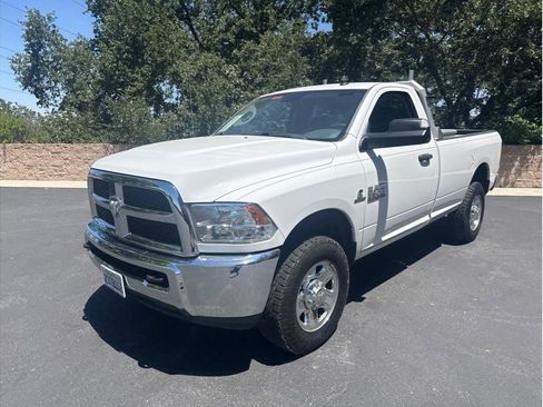 Used 2017 RAM 3500 Tradesman w/ Chrome Appearance Group AWD/4WD image 3