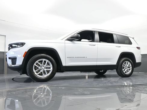 Used 2025 Jeep Grand Cherokee L Laredo image 45