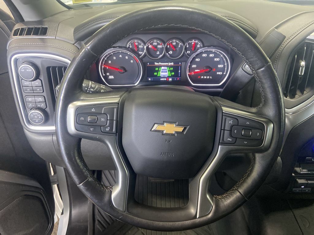 Used 2022 Chevrolet Silverado 2500 LTZ AWD/4WD image 11