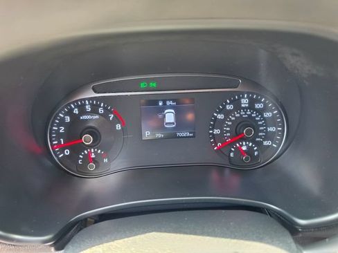 Used 2022 Kia Soul LX w/ Technology Package FWD image 18