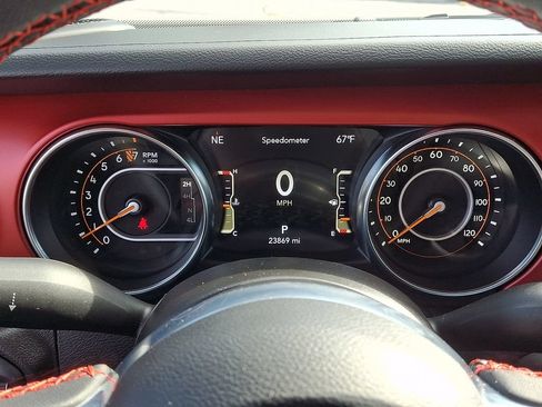 Used 2023 Jeep Gladiator Rubicon w/ Cold Weather Group AWD/4WD image 21