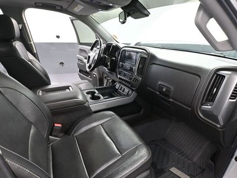 Used 2017 Chevrolet Silverado 1500 LTZ Z71 image 54