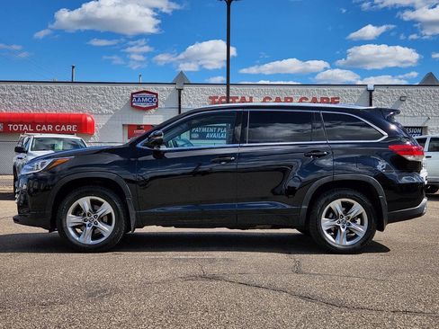 Used 2018 Toyota Highlander Limited AWD/4WD image 2