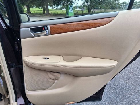 Used 2005 Lexus ES 330 FWD image 20