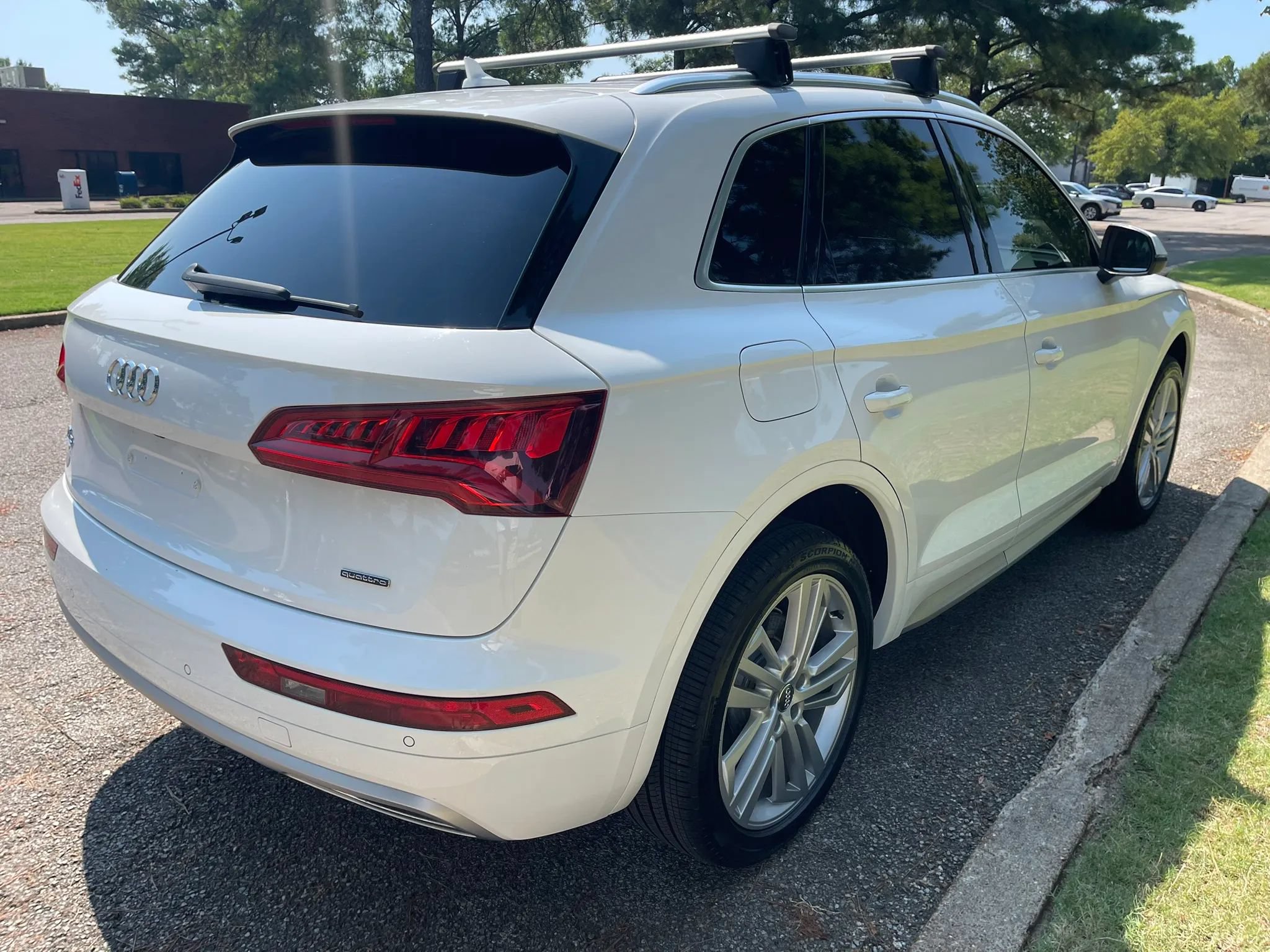 Used 2020 Audi Q5 2.0T Premium Plus w/ Premium Plus Package AWD/4WD image 5