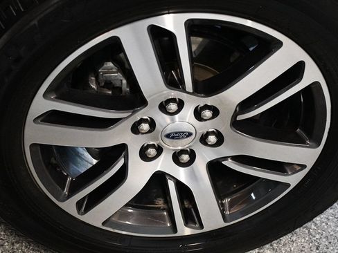 Used 2024 Ford Expedition Limited AWD/4WD image 22