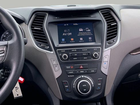 Used 2017 Hyundai Santa Fe Sport FWD image 7