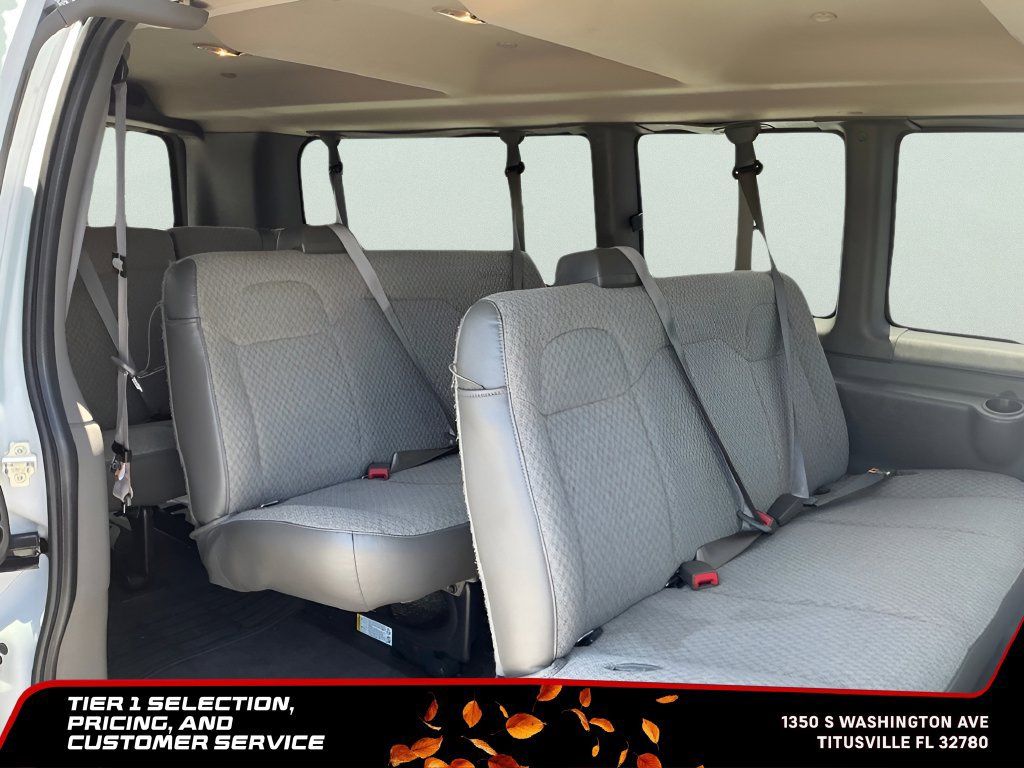 Used 2025 Chevrolet Express 3500 LT w/ LT Preferred Equipment Group RWD image 20