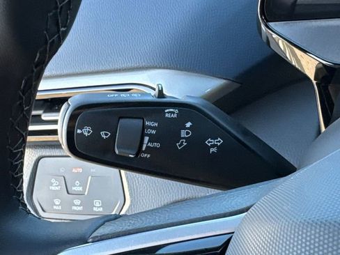 New 2026 Volkswagen ID.4 Pro S image 41