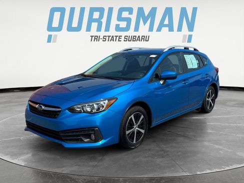 Used 2022 Subaru Impreza 2.0i Premium AWD/4WD image 2