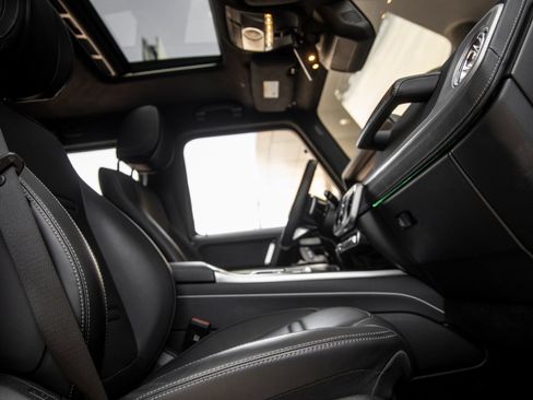 Used 2025 Mercedes-Benz G 550 image 41