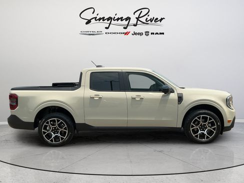 Used 2025 Ford Maverick Lariat AWD/4WD image 8