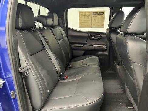 Used 2023 Toyota Tacoma Limited image 33