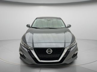 Used 2021 Nissan Altima 2.5 SV w/ SV Premium Package FWD video 2