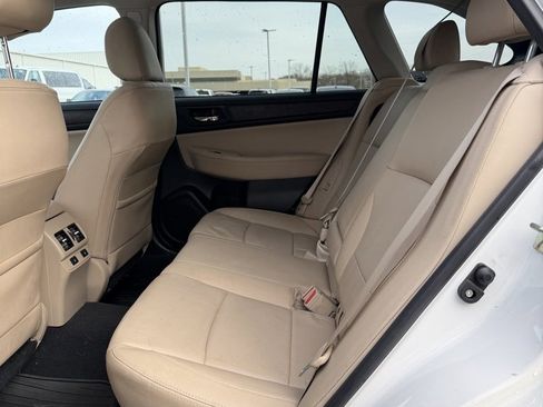 Used 2017 Subaru Outback 2.5i Limited image 10