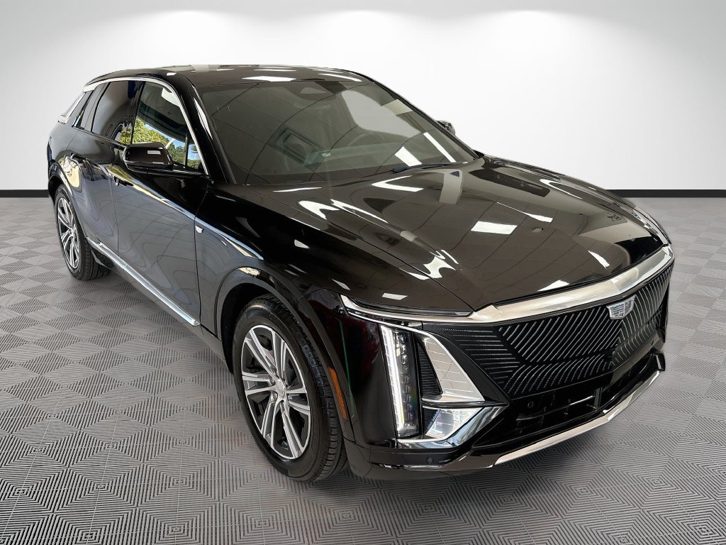 Used 2024 Cadillac Lyriq Luxury AWD/4WD image 18