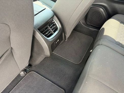 Used 2020 Chevrolet Blazer LT FWD image 33