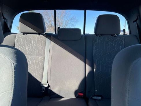 Used 2017 Toyota Tacoma 4x4 Double Cab image 23