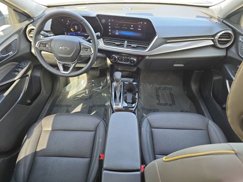 Used 2025 Chevrolet Trax ACTIV w/ Driver Confidence Package image 9