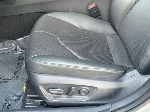 Used 2024 Toyota Camry XSE w/ Navigation Package image 19