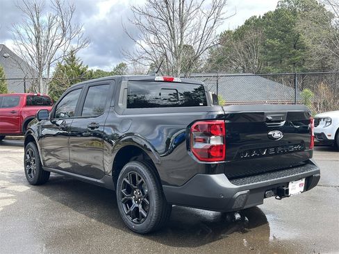 New 2026 Ford Maverick Lariat w/ Black Appearance Package image 24