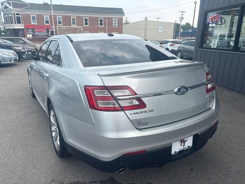 Used 2015 Ford Taurus Limited FWD image 3
